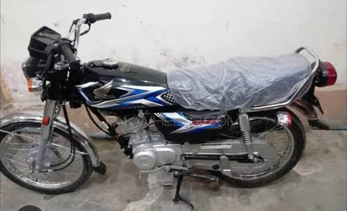 25 model bike hy bilkull new call me  03029813724