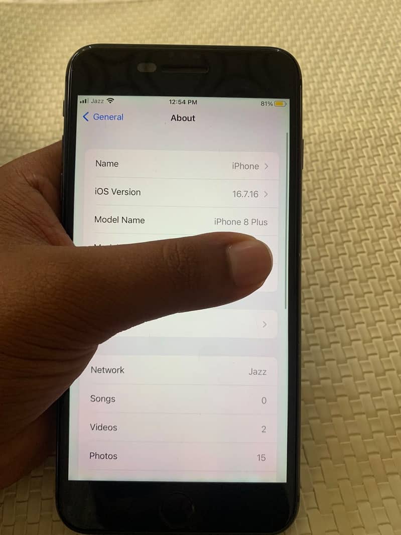 Apple iPhone 8 Plus 7