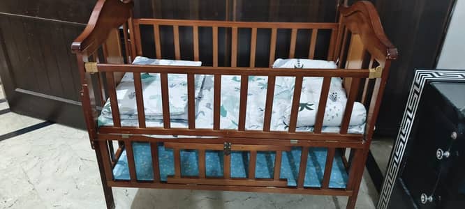 baby cot bed