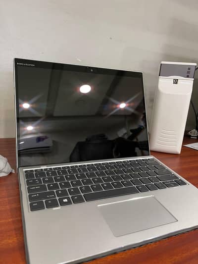 HP Elite x2 – Core i5 8th Gen