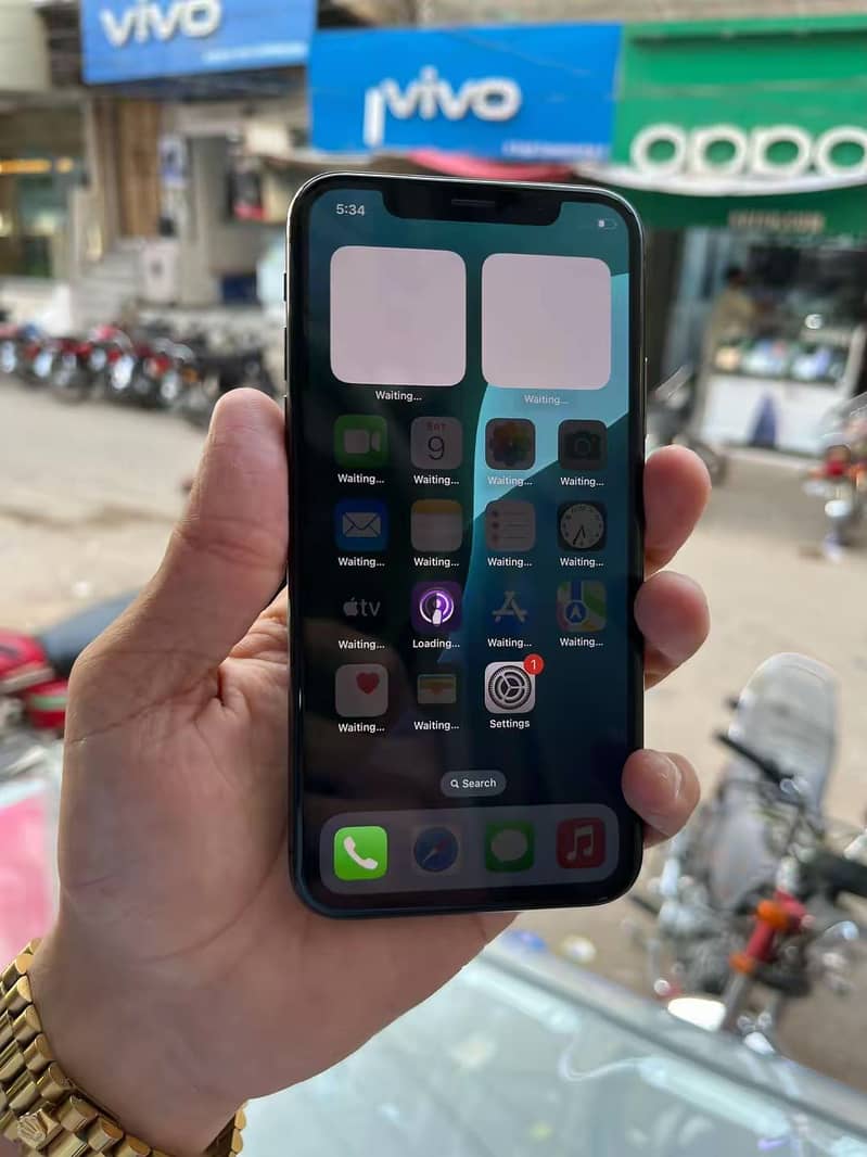 Apple iPhone X 0