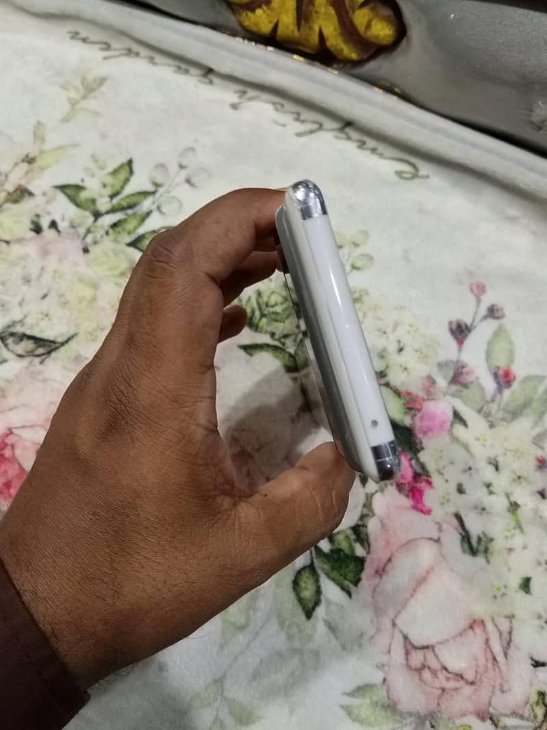 Google Pixel 6 Pro. 03004756609 call me 3