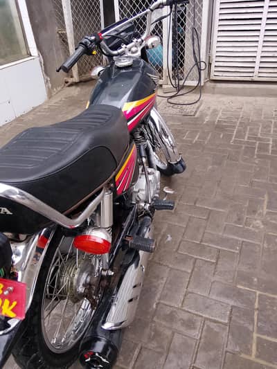 HONDA 125 2011