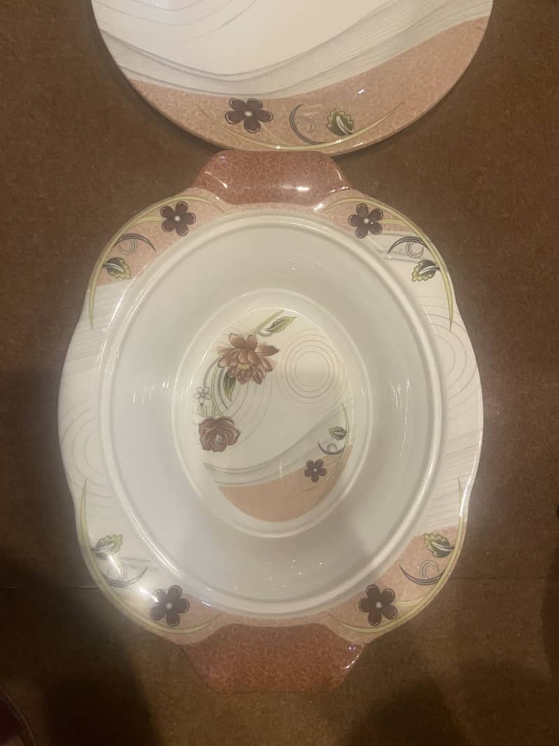 Plastic dinner set 1