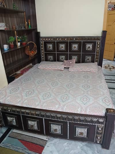 bed used in less price