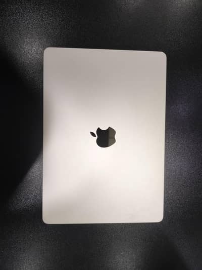 Apple MacBook Air 2022, M2 Air, 13 Inch Display