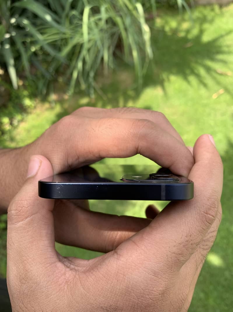 Apple iPhone 12 2