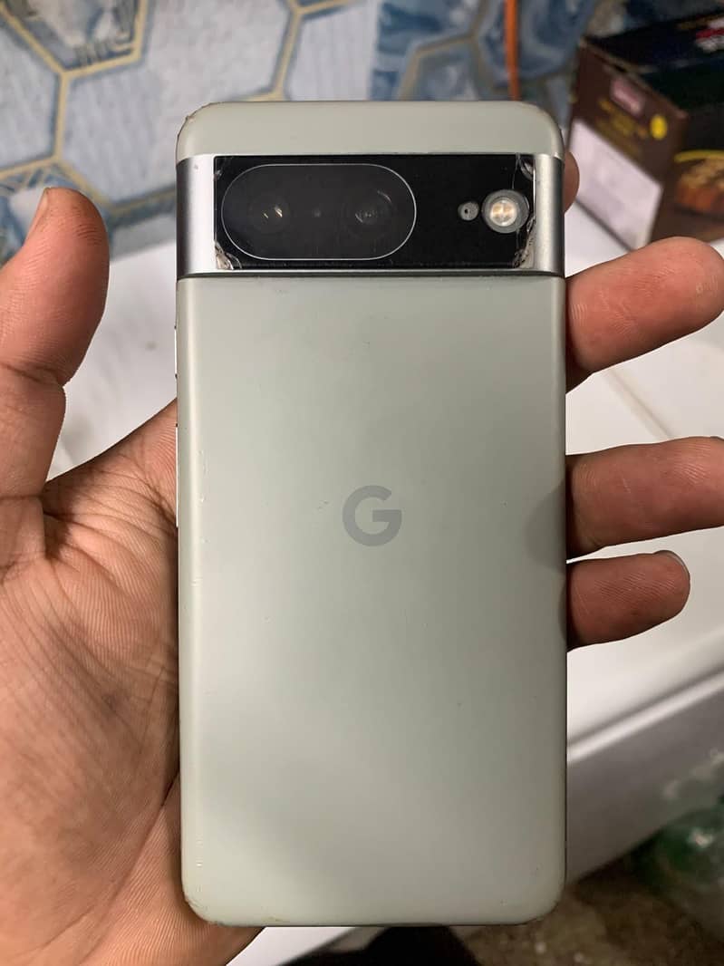 Google Pixel 8 5