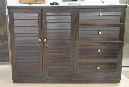 Heavy Quality Wood Showcase