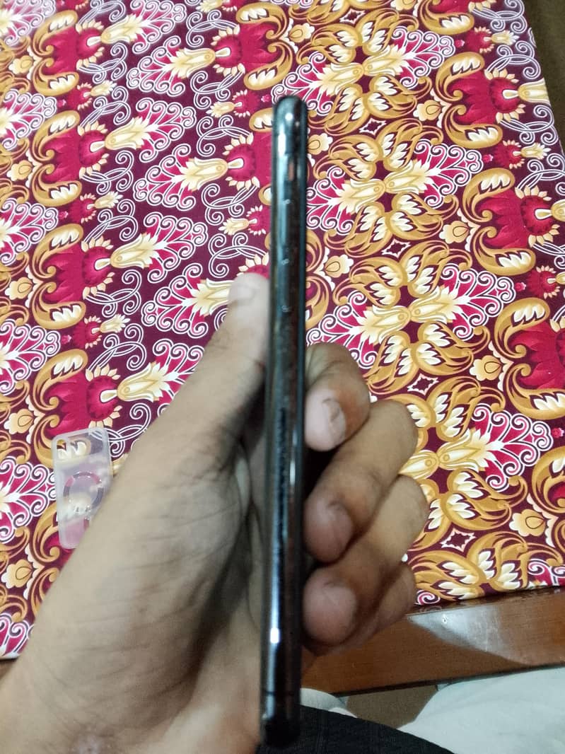 Apple iPhone X 3