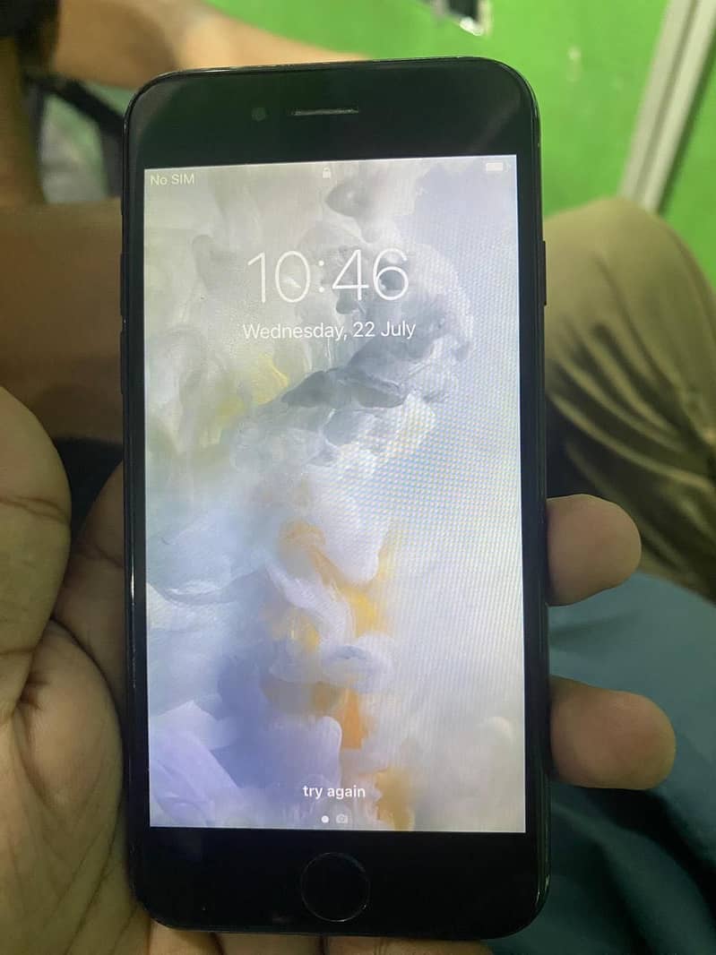Apple iPhone 7 1