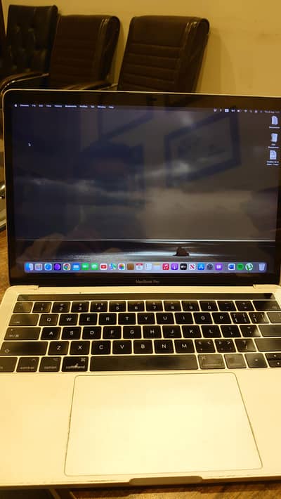 Macbook bro in mint condition