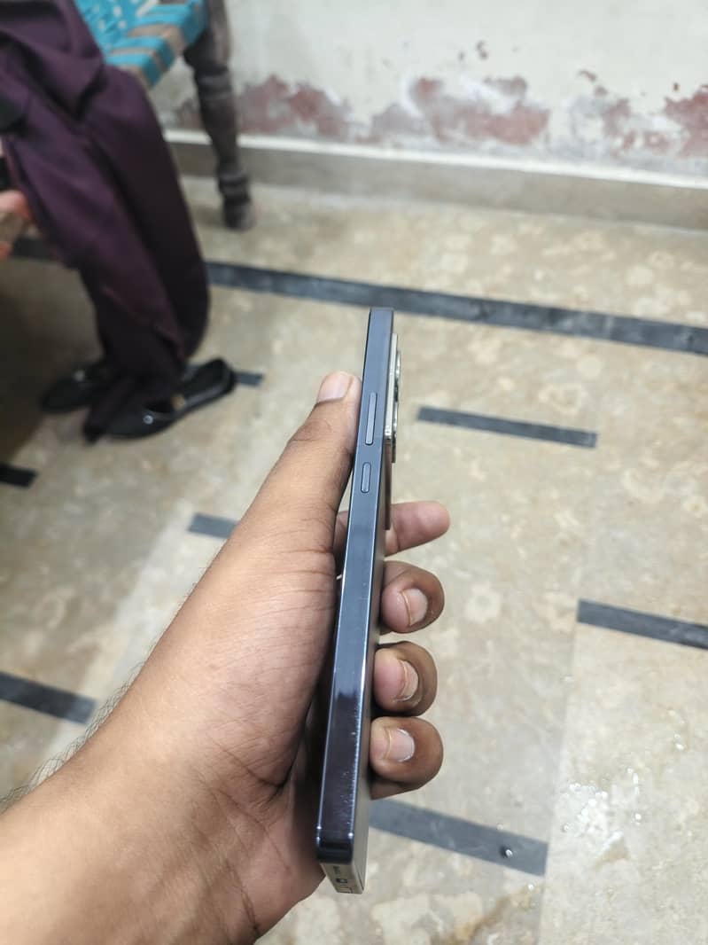 Infinix Note 40 4