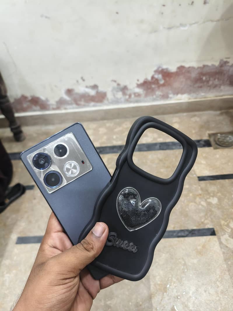 Infinix Note 40 5