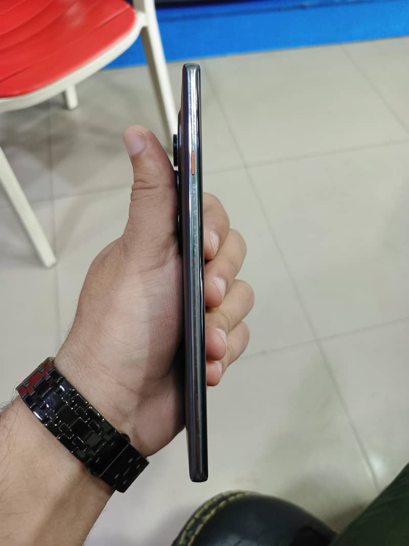 Tecno CAMON 40 Pro 2