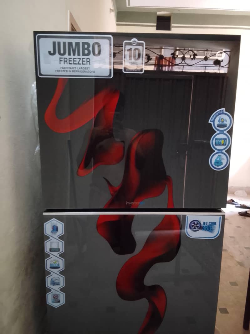 refrigerator 0