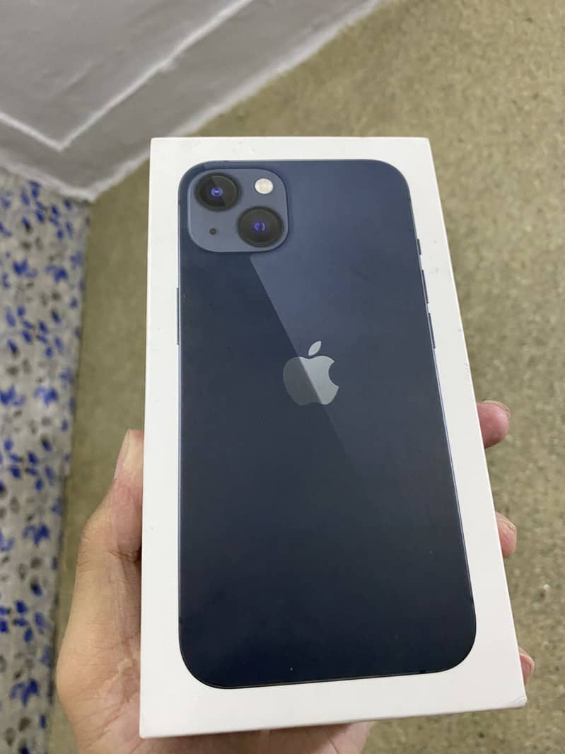 Apple iPhone 13 2