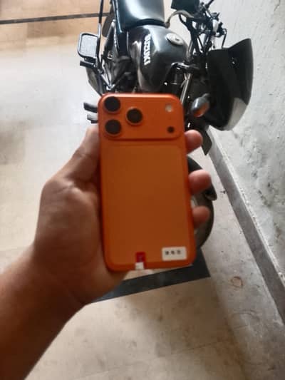 Apple iPhone XR converted 17 pro