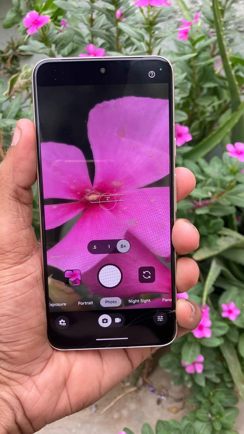 Google Pixel 8 5