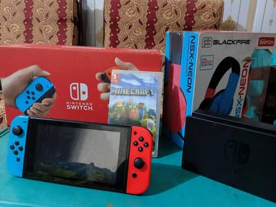 Nintendo Switch V2 Boxed Bundle with Minecraft