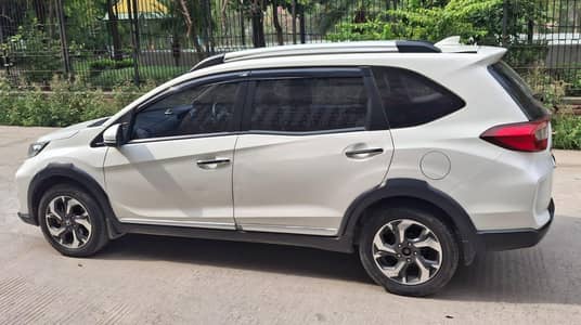 Honda BRV and Toyota Hiace for rent in Islamabad and outstation