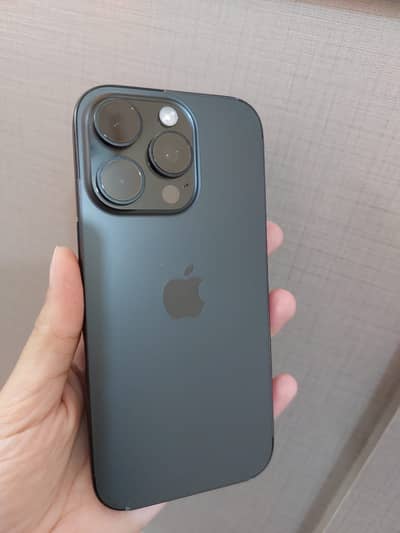 Apple iPhone 16 Pro