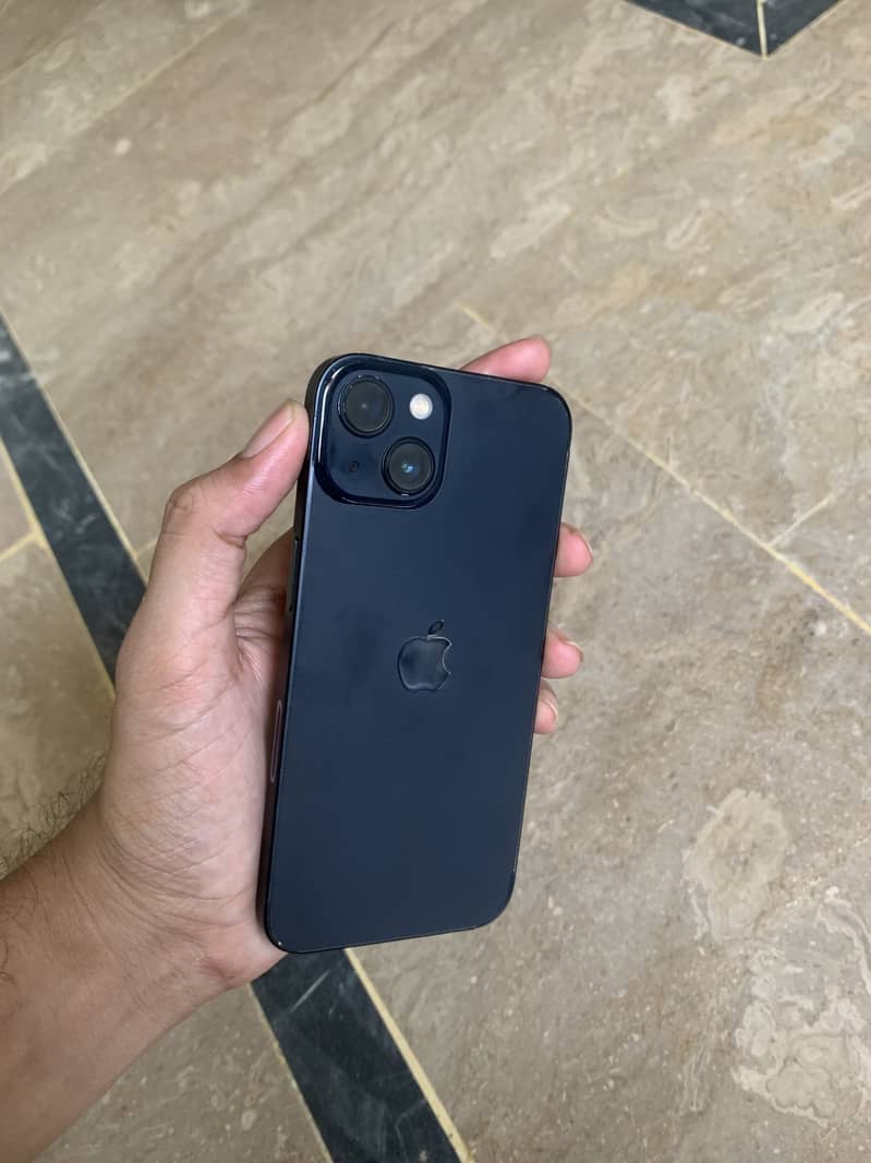 Apple iPhone 13 2