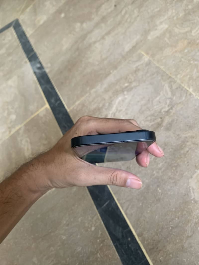 Apple iPhone 13 4