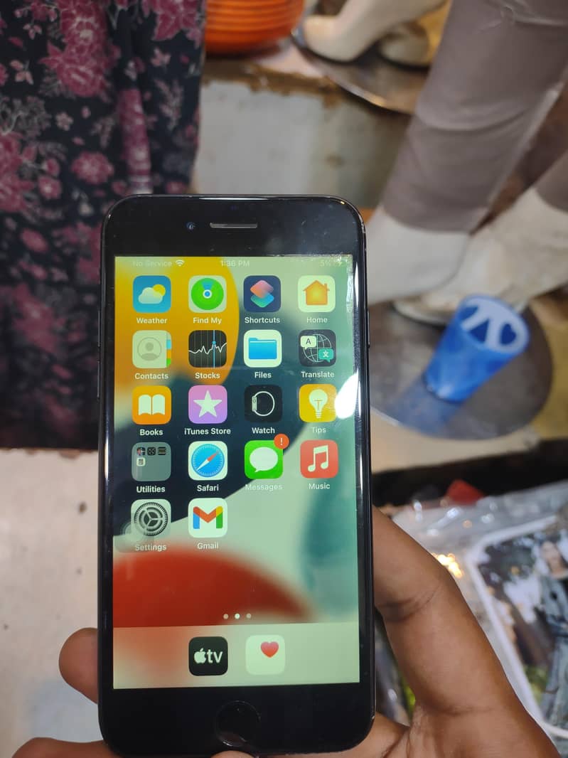 Apple iPhone 7 3
