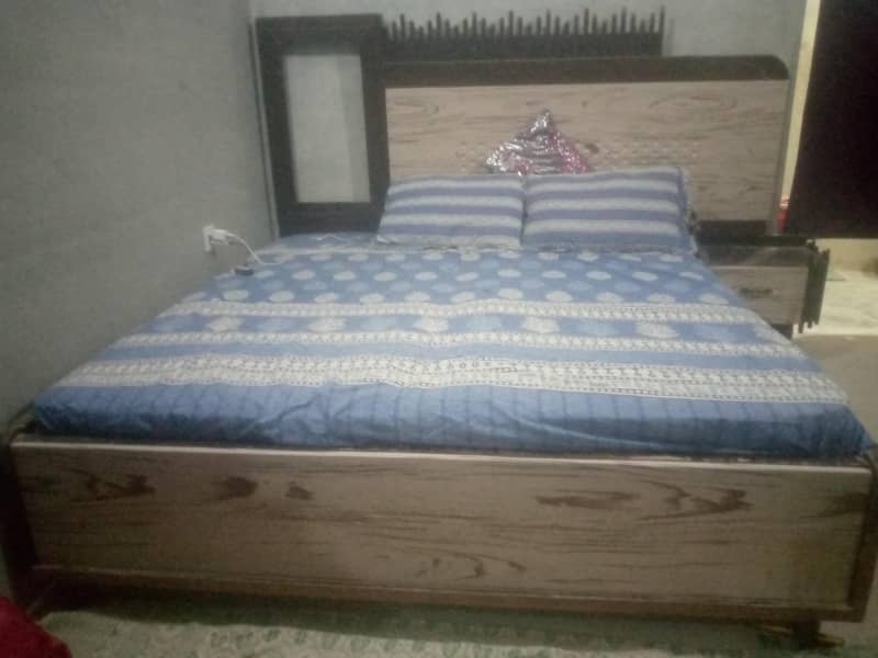King bed 1