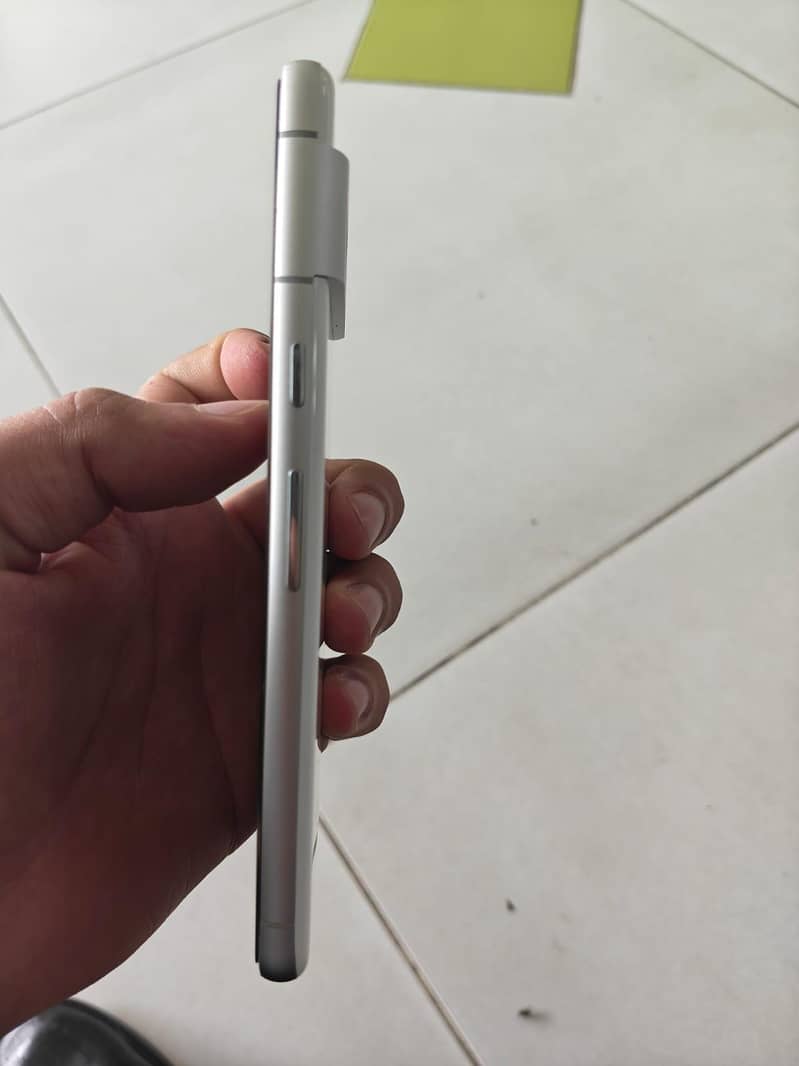Google Pixel 7 3