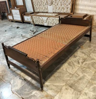 Solid Wooden Single Bed for Sale