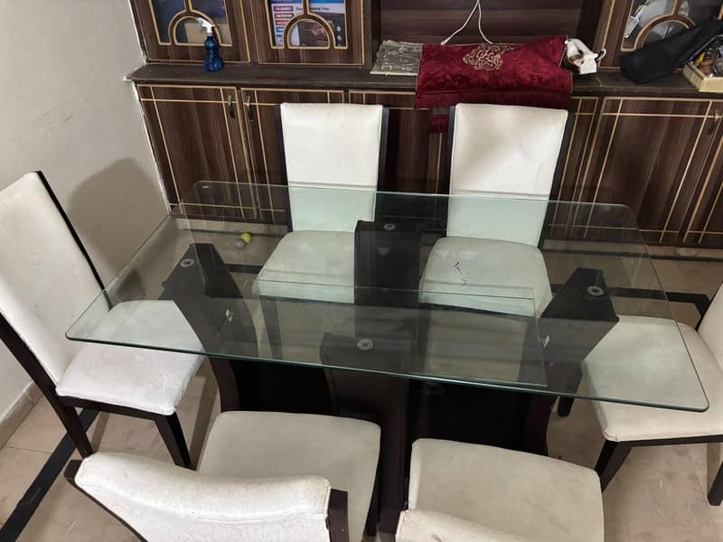 Dinning Table. 0