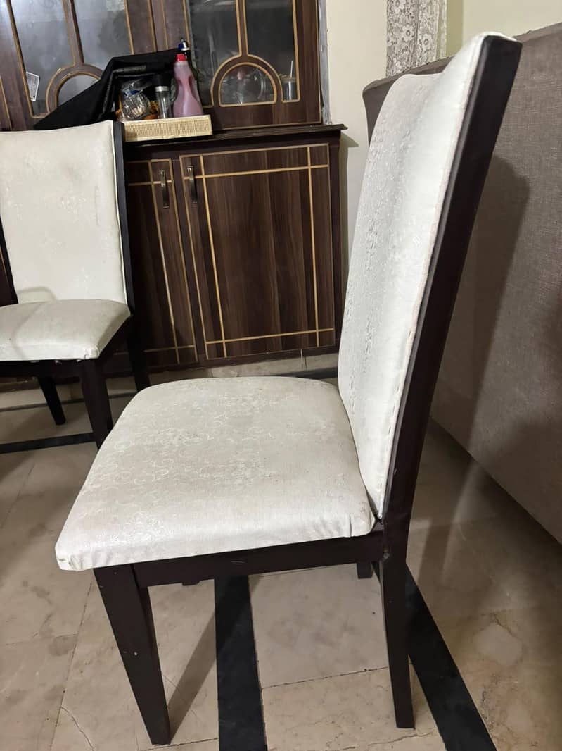 Dinning Table. 8