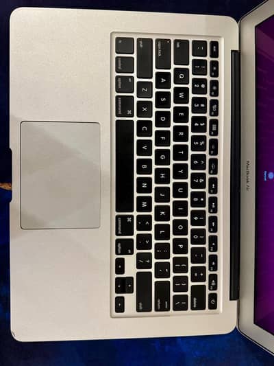 APPLE MacBook Air 13" (Early 2014)