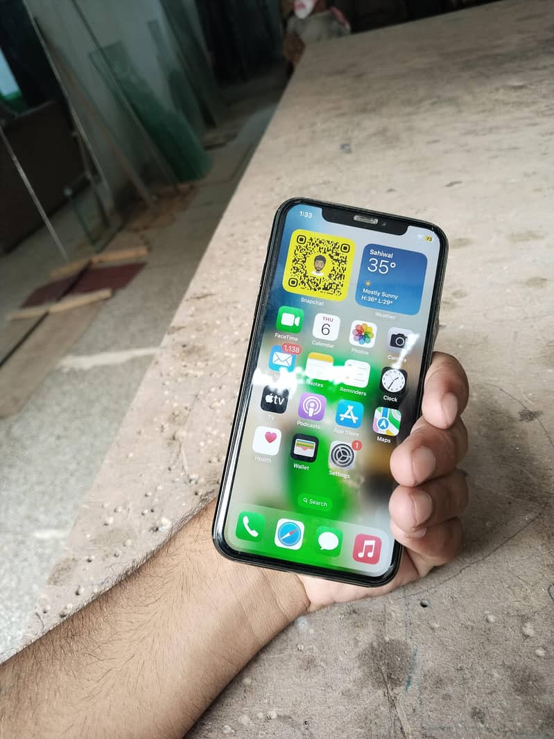 Apple iPhone X 1