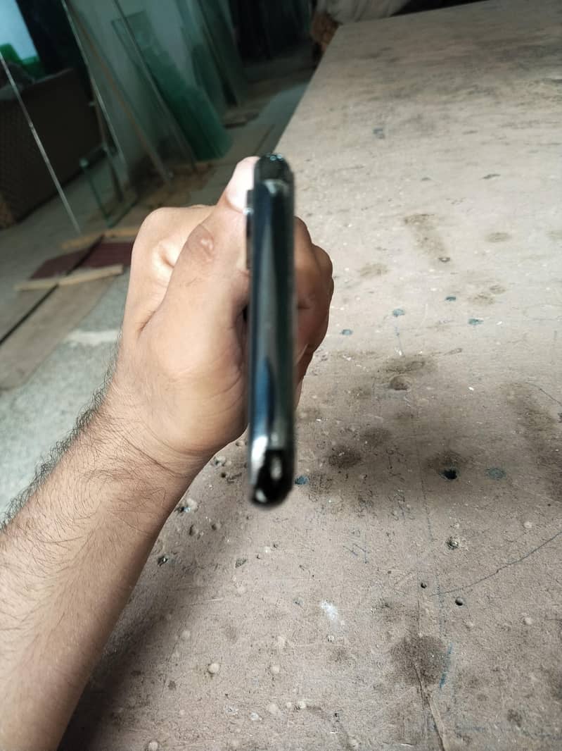 Apple iPhone X 2