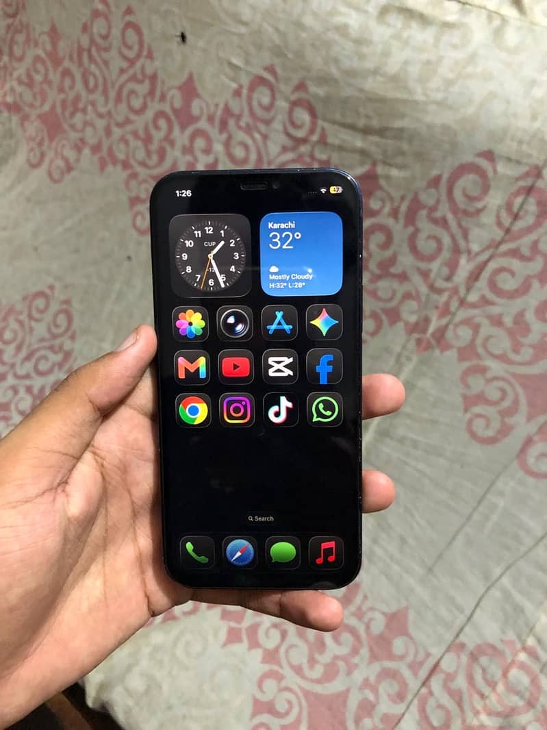 Apple iPhone 12 2