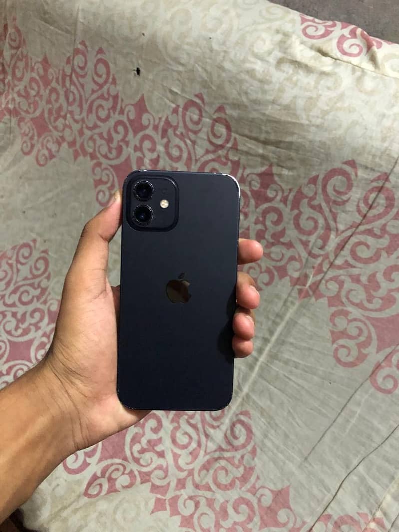 Apple iPhone 12 5