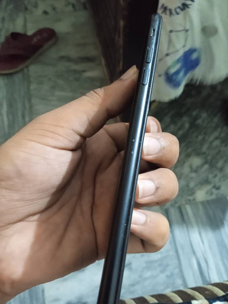 Apple iPhone 7 Plus 1