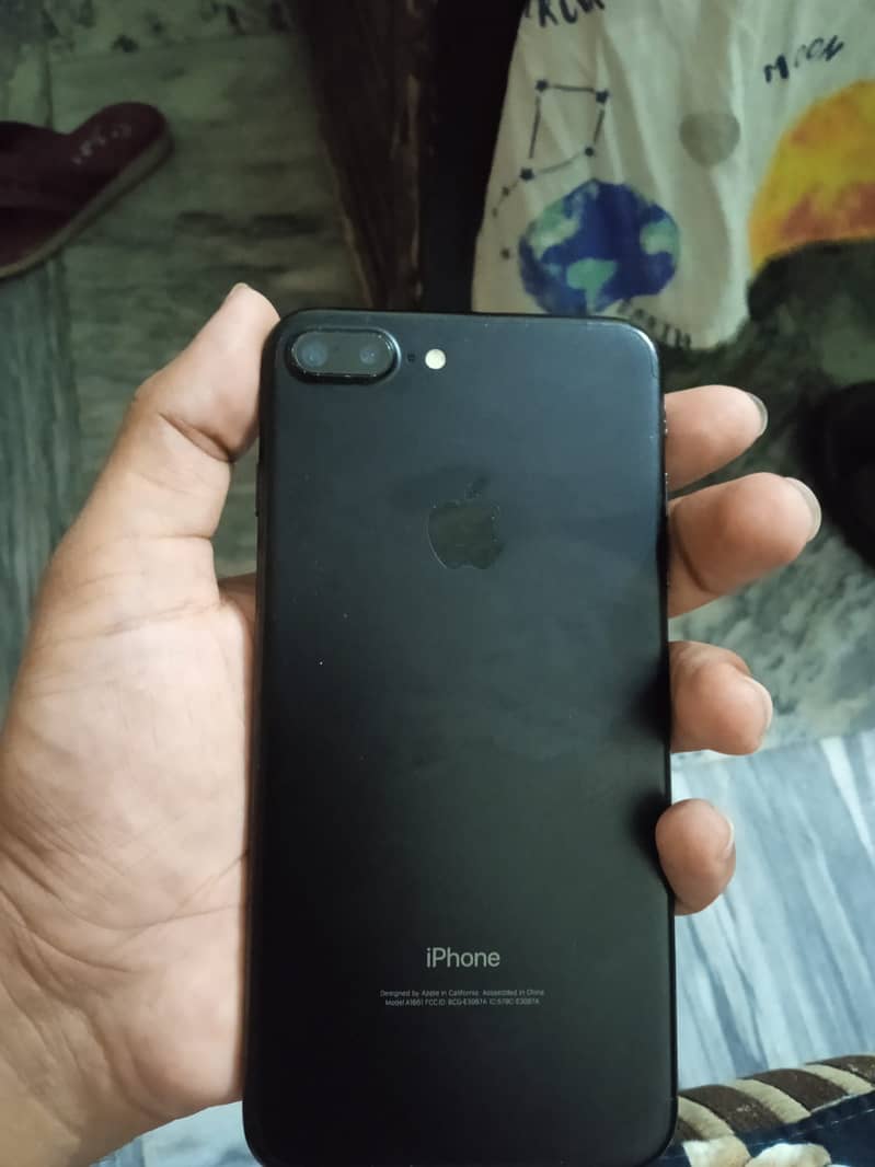 Apple iPhone 7 Plus 3