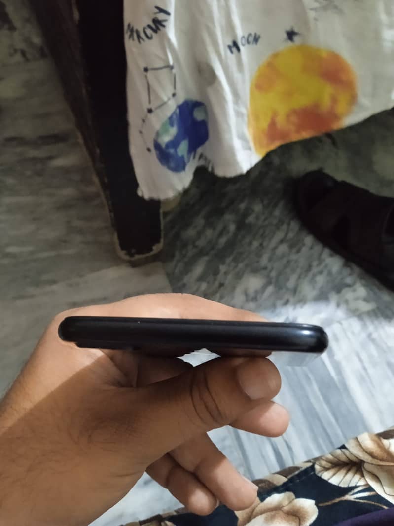 Apple iPhone 7 Plus 5