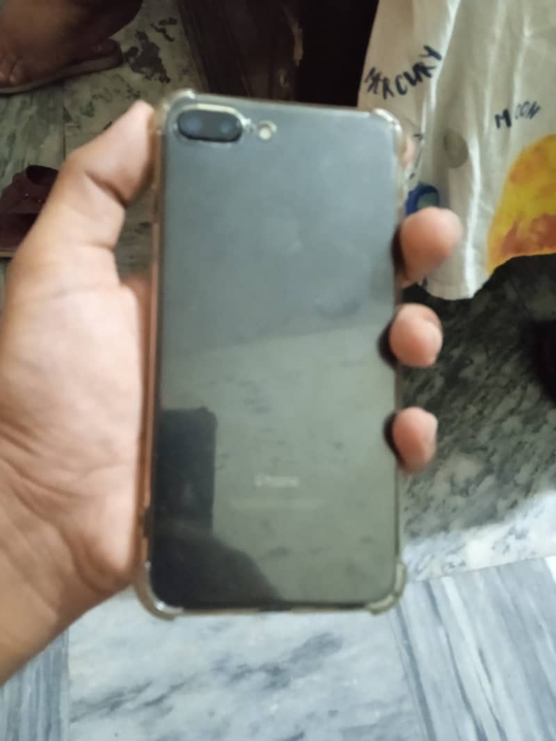 Apple iPhone 7 Plus 7