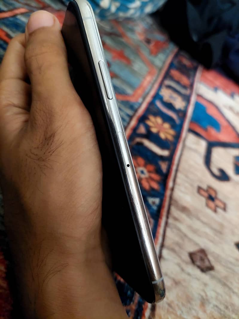Apple iPhone X 2