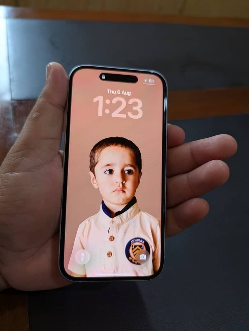 Apple iPhone 15 2