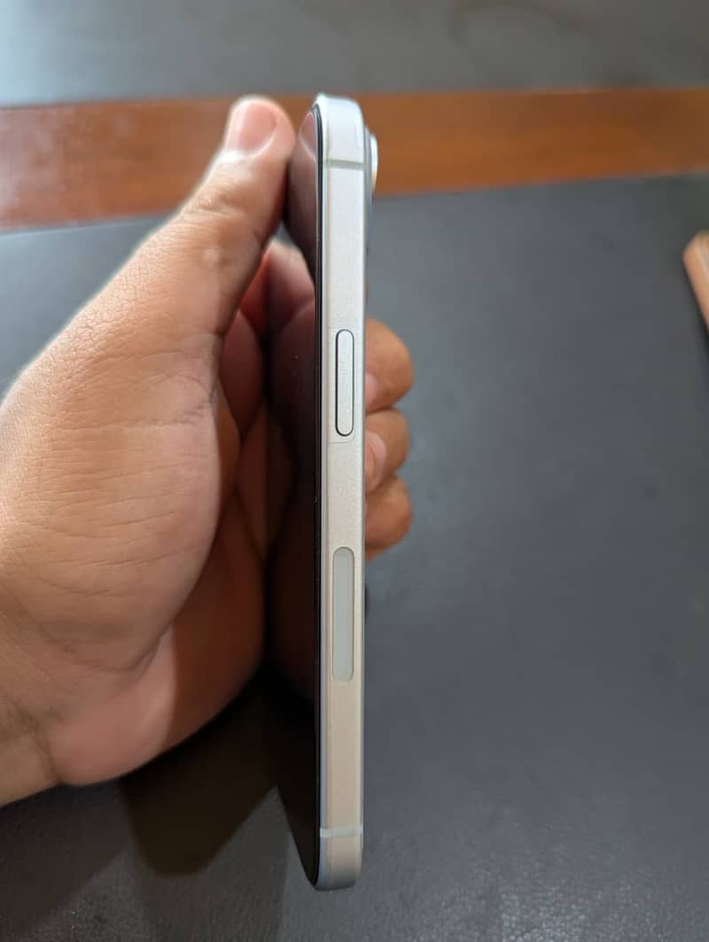 Apple iPhone 15 3