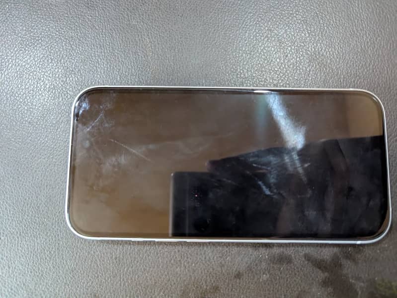 Apple iPhone 15 5