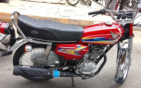 Honda 125CG for sale WhatsApp 0329/36/83/380