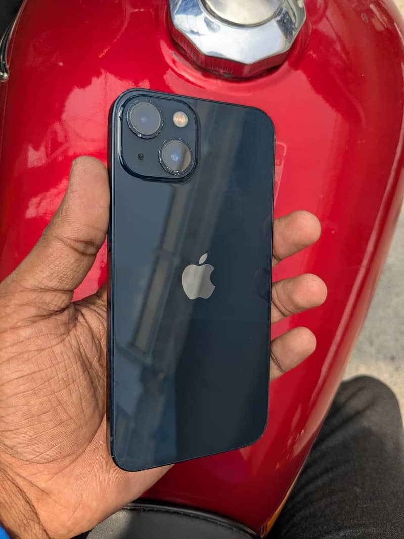 Apple iPhone 13 1