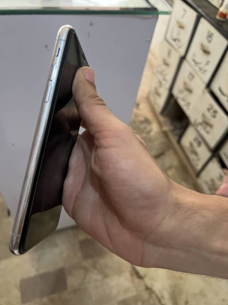 Apple iPhone X 1